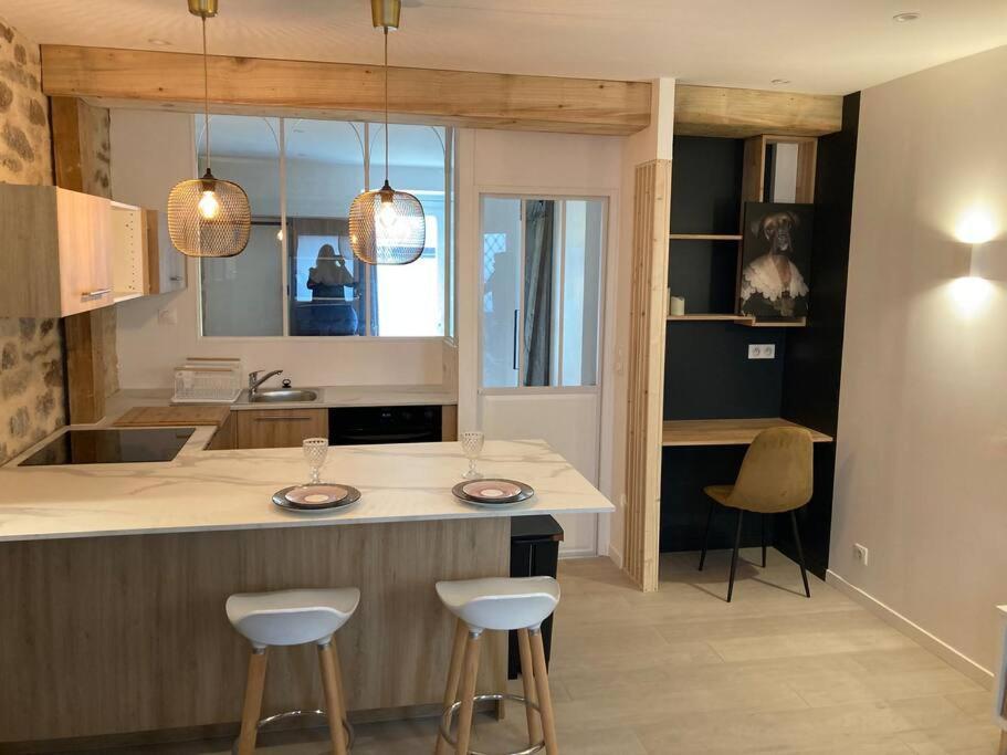 Appartement Centre Ville Quimper Avec Terrasse ภายนอก รูปภาพ