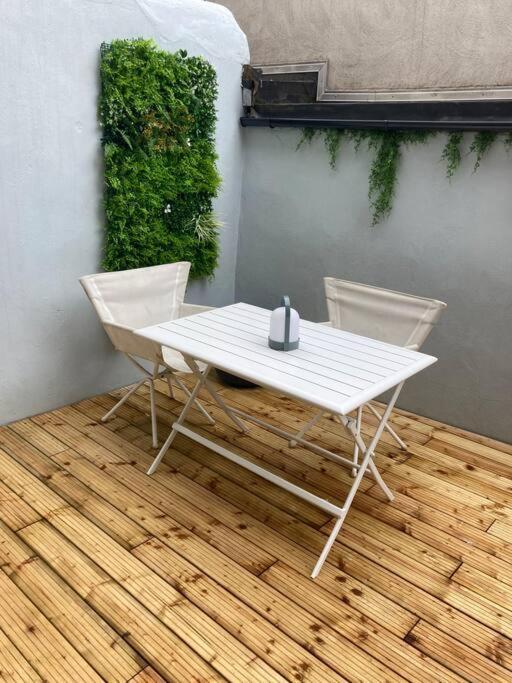 Appartement Centre Ville Quimper Avec Terrasse ภายนอก รูปภาพ